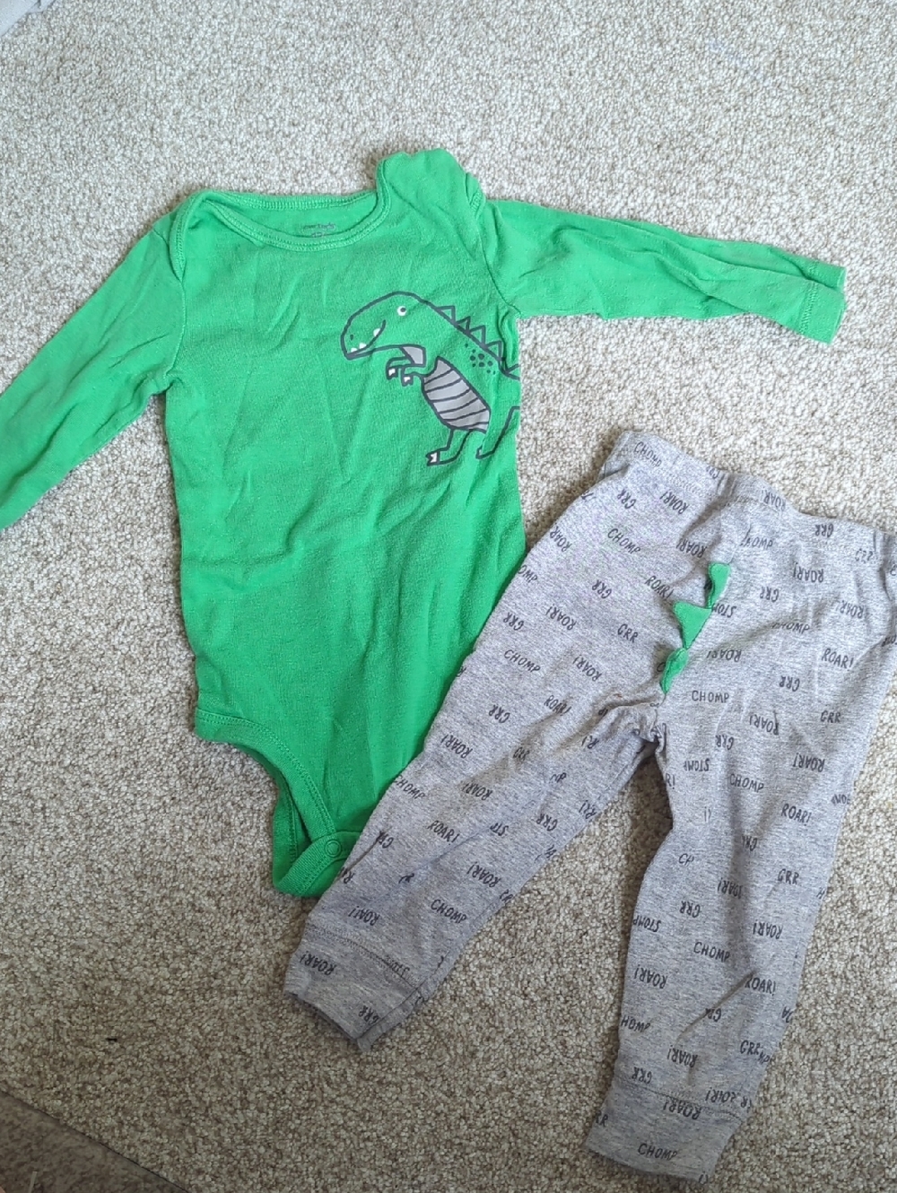 Carter's 12M Dinosaur Matching Set